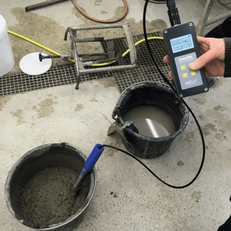 IMKO SONO-WZ – Sonde portable pour l'humidité du béton frais - Mesures fiables en 1-2 minutes dans le terrain